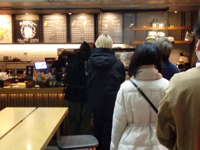 レジカウンター_スターバックス・コーヒー JR東海 品川駅店