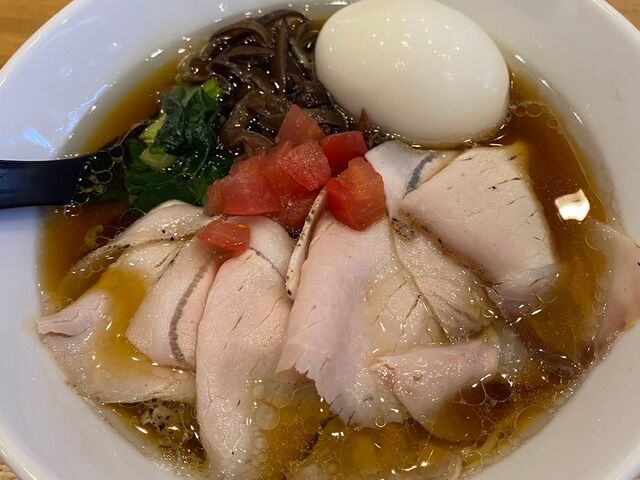 トマトも入ってる_Noodles Labo 香蕎庵