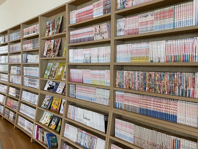 漫画コーナーも充実。息子が喜ぶこと間違いなし。今度は一緒に来よう。_かすかべ湯元温泉