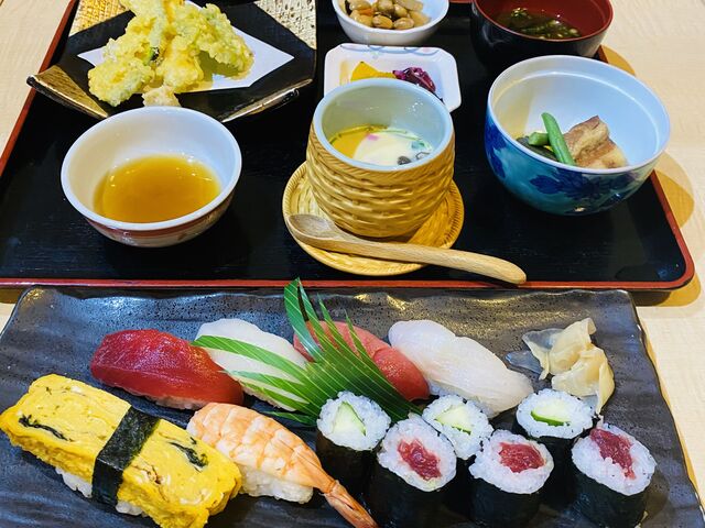 お昼のランチ_寿司実 本店