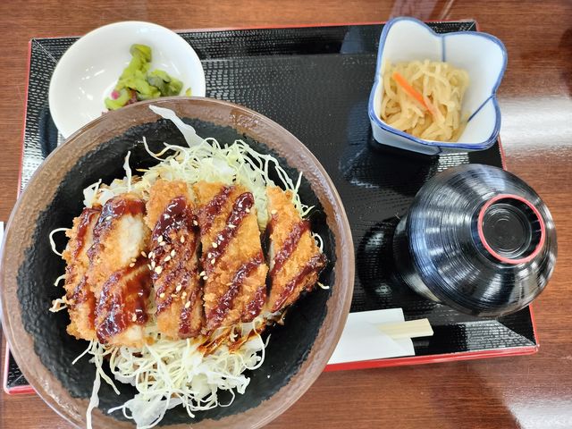 ロースかつ定食_白山亭