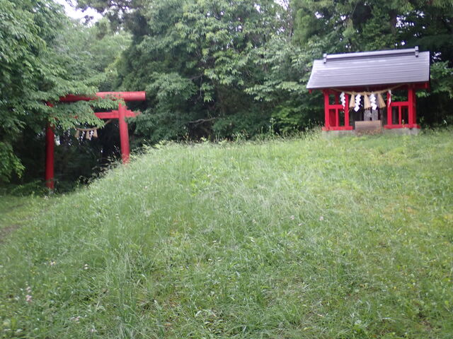 新山神社