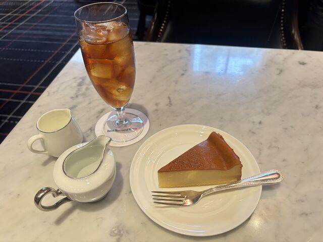 ケーキセットです◎_「隨縁亭」/「ザ・ライブラリー」ホテルモントレ京都