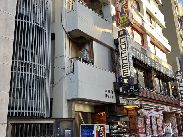 外観_まんがランド上野店