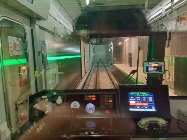 終点なので先は壁です。_Osaka Metoro