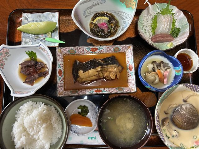 食事。茶碗蒸し、魚の煮付け、全て美味しいです。_蒲庭館