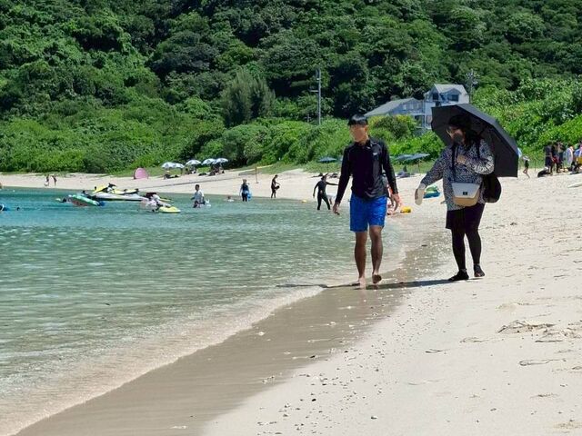 歩くだけで透明度が沖縄本島と違うとわかる。_マリンハウス我喜屋商店