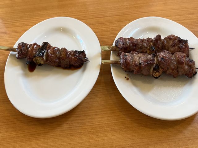 焼き鳥(豚のかしら)_うえんで食堂