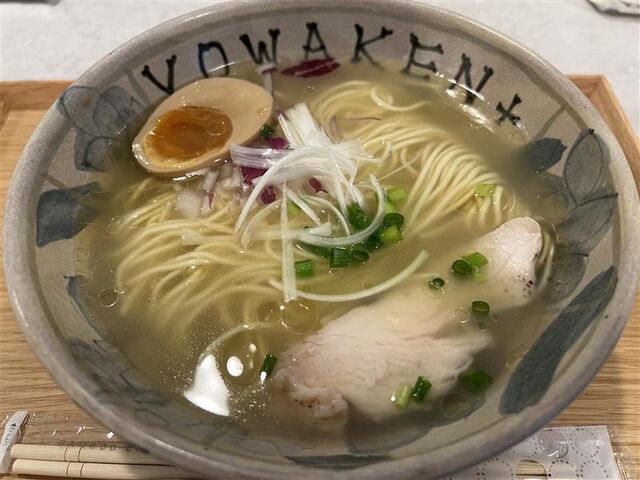 ほりけんたさんの養和軒ぷらす-函館塩ラーメン-の投稿写真1