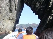 碁石海岸穴通船の写真2