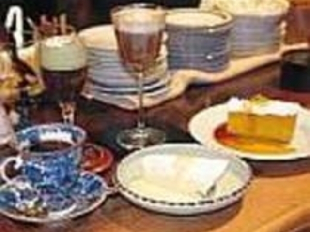 手作りケーキは深みのあるコーヒーのお供に_和風喫茶音楽館