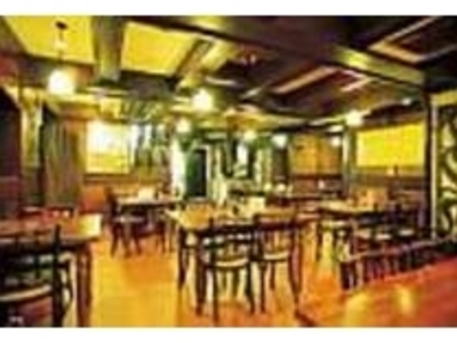 親しみやすい食堂的な雰囲気のお店だ_洋食 赤ちゃん