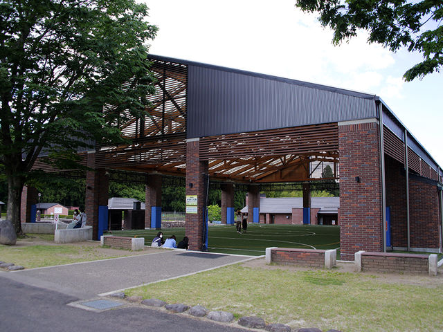 木もれび広場(屋根付き運動施設)_四季の里