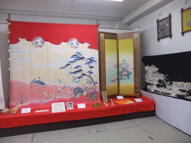 花嫁のれんがお出迎え_加賀友禅 長町友禅館