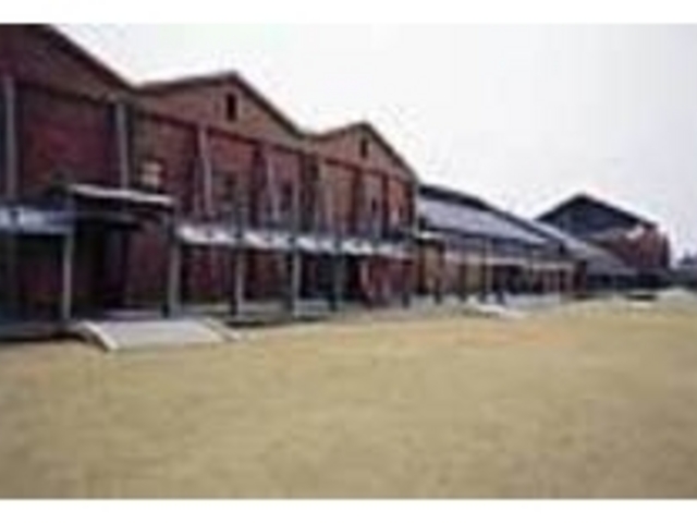 金沢の新しい文化を創るレンガ造りの建物_金沢市民芸術村