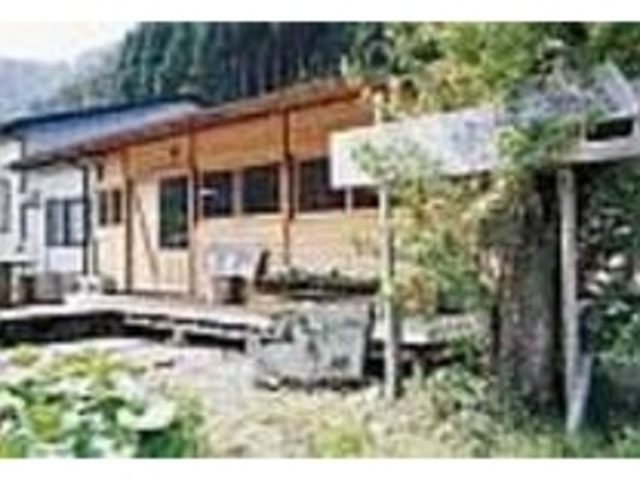 週末にはホットドックや地ビールが楽しめる_美山おもしろ農民倶楽部