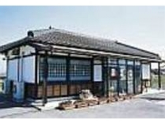 本物の味を求めて多くの人でにぎわう_炭火焼肉実生庵