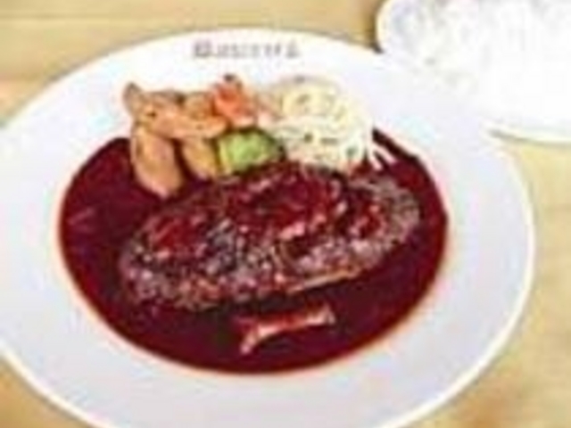 ジューシーでとてもやわらかいハンバーグ_レストラン モントレー