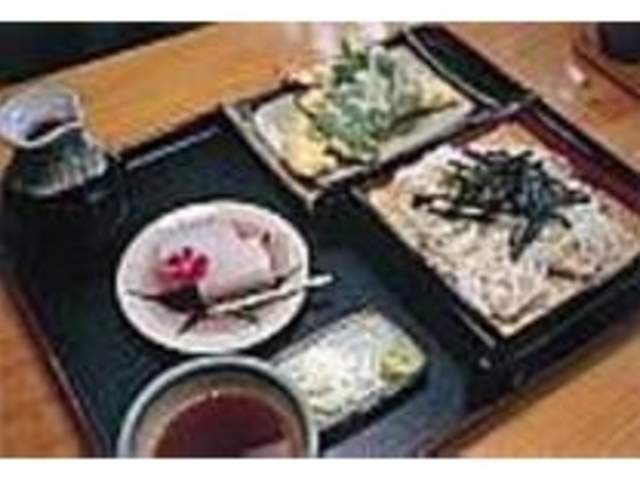 上品で繊細な味わい。喉ごしの良さも抜群_手打 二八そば