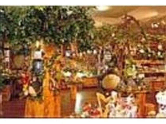 子供も大人も夢中になるかわいい商品_日光オルゴール館