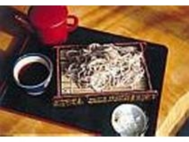 栗山の清水を使った、歯ごたえ抜群のそば_田中屋