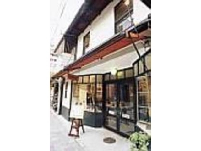 寺町界隈に馴染む店の建物は大正時代のもの_ギャラリー&ショップ Terra