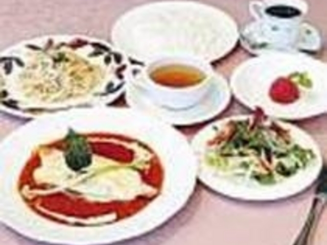 ミニパスタ付きがうれしい日替わりランチ_レストラン イル・アズロ
