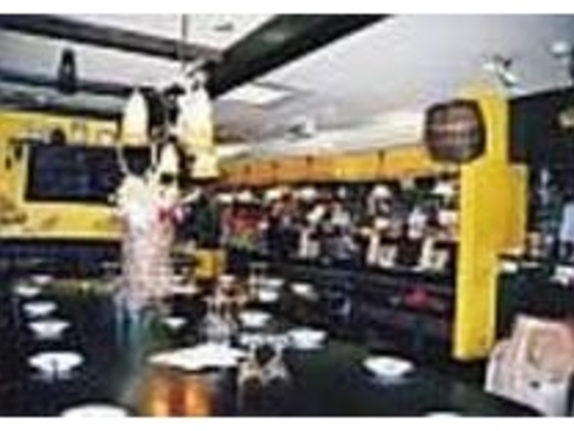 こんな店ならパーティーも大盛況間違いなし_南欧田舎料理とお酒のお店 タパス