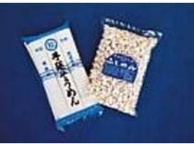 左が普通の『半田素麺』、右が『節麺』_松崎製麺