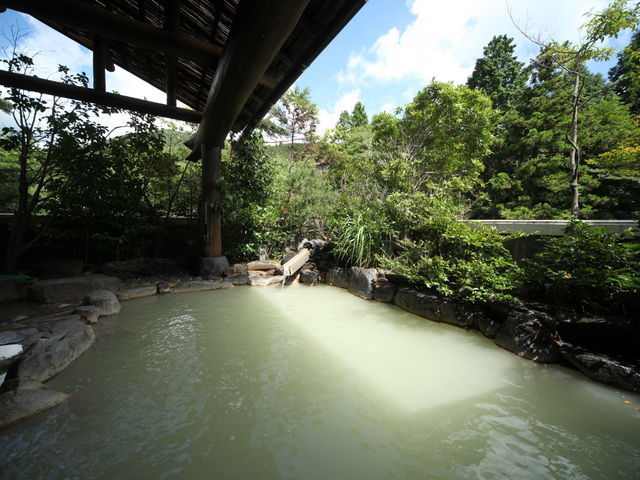 露天風呂『さえずりの湯』_民芸モダンの宿 雲仙福田屋