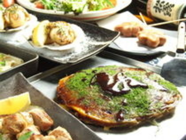 お好み焼はもちろん、広島地元の食材を使った料理&地酒も楽しめる_鉄ぱん屋 弁兵衛 八丁堀店 〜お好み焼き〜