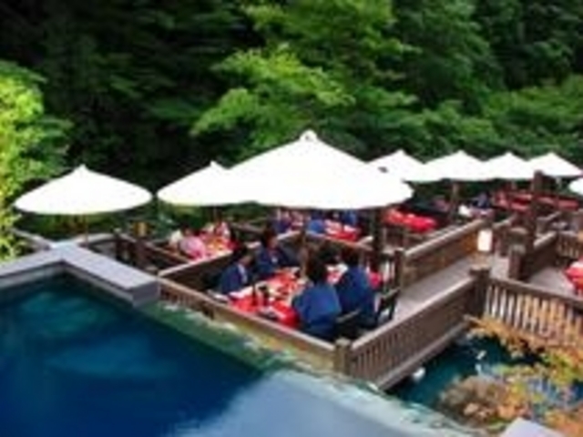 日帰りのお食事もOK(要予約)水辺で本格『川どこ特製会席膳』をご賞味下さい。_水辺のダイニング 『川どこ』