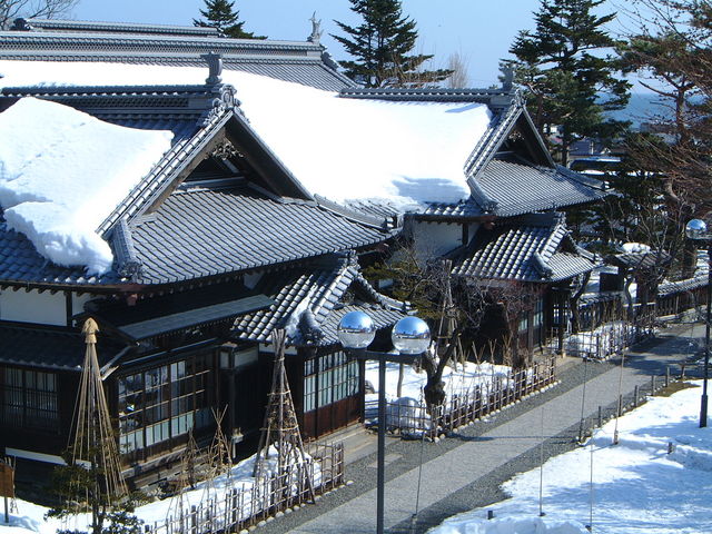 貴賓館 旧青山別邸です。当時の建築費が31万円。今の価格にすると31億円です。_北海道観光個人 生田タクシー