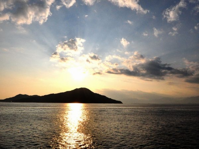 江田島の夕日_瀬戸内海汽船トラベルサービス