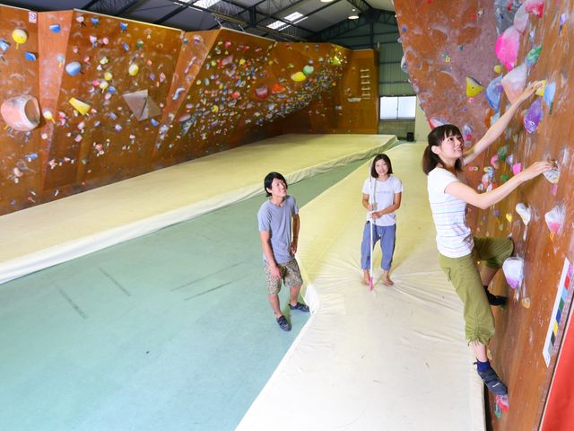 Luvrockboulderingspot