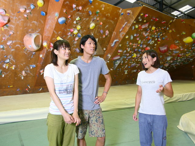 Luvrockboulderingspot