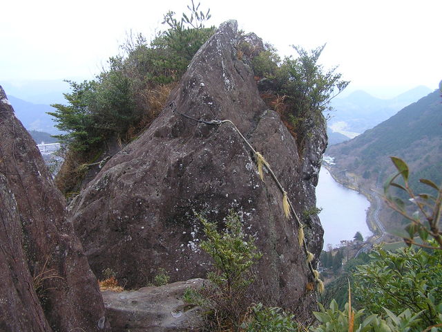 竜石