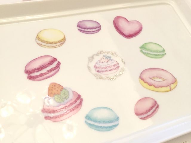 絵付けは難しそう…彩色チャイナなら手軽に絵付け体験ができますよ!_L'Avenueポーセラーツサロン