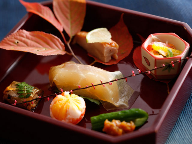 〜料理長謹製 季節の前菜〜 旬の野菜、海鮮などで四季を感じて_たてしな藍