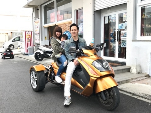 家族3人で乗れるレンタルトライクもご用意しております!!ご家族で沖縄観光を是非楽しんでください!_ブルースカイリゾート