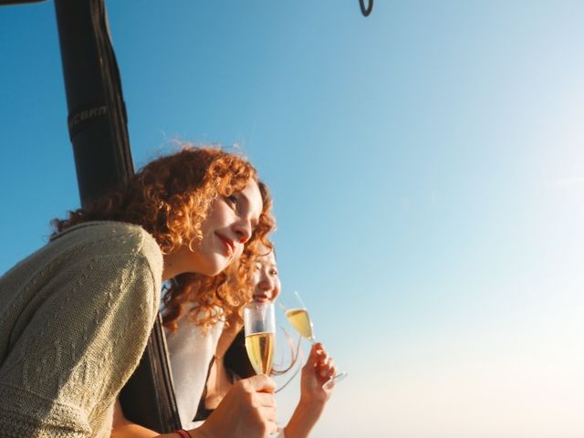 鳥のさえずりが聞こえるほど静かなフライト。景色を見ながら、あれこれ会話もできます。_WinningBalloonClub
