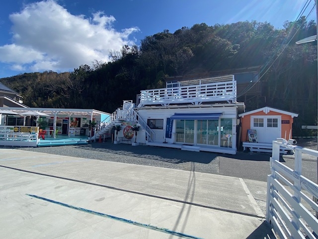 淡路島バーガー&BBQ俺の駅