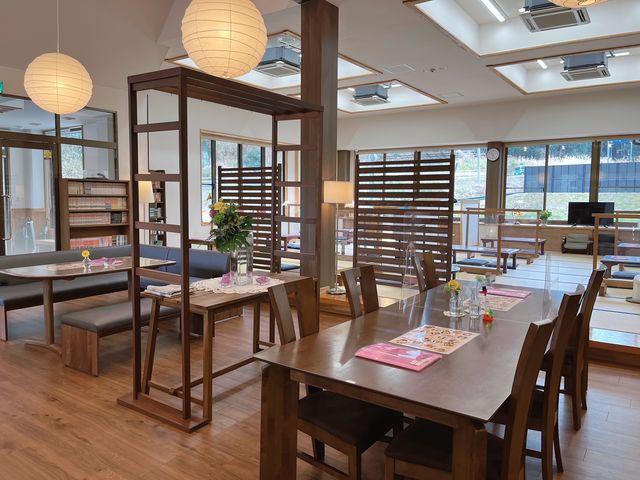 レトロモダンな館内_松島日帰り天然温泉・お食事処芭蕉の湯
