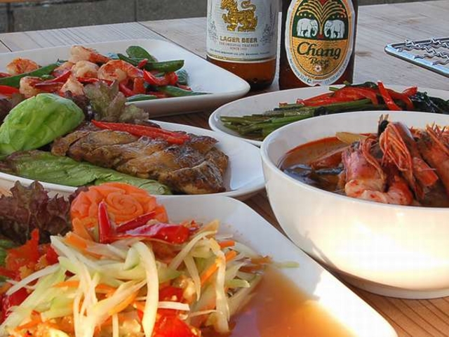 夏のバーベキュー料理(タイ料理)_旅館 みなと荘