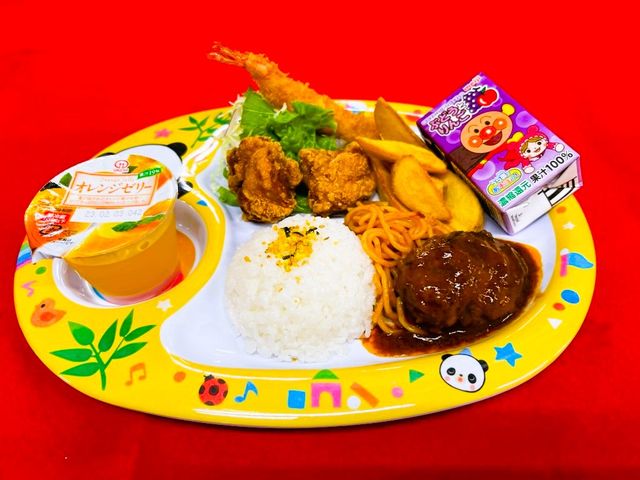 お子様ハンバーグランチのハンバーグもA5みかわ牛です♪(1100円税込)入浴料込_ホテル三河 海陽閣