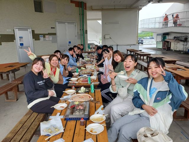 団体様には卓を繋げてこんな感じにご利用頂けます_武庫川渡船バーベキュー広場/尼崎運河クルーズ