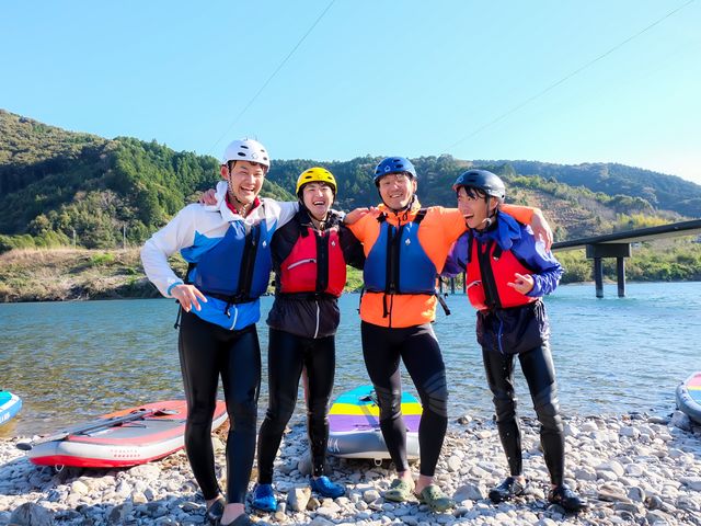 ウェットスーツは10月より無料貸出(3月)_四万十川でSUPとカヌーのガイドツアー!withRIVER(ウィズリバー)