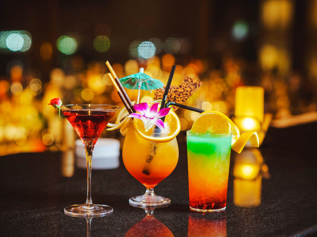 バープラネート/ロワジールホテル那覇の写真1