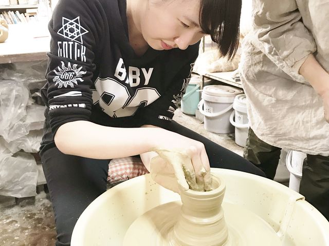 ロクロ初挑戦です_楓窯陶芸工房