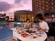 サンセットテラス パピヨン/ロワジールホテル那覇の写真4